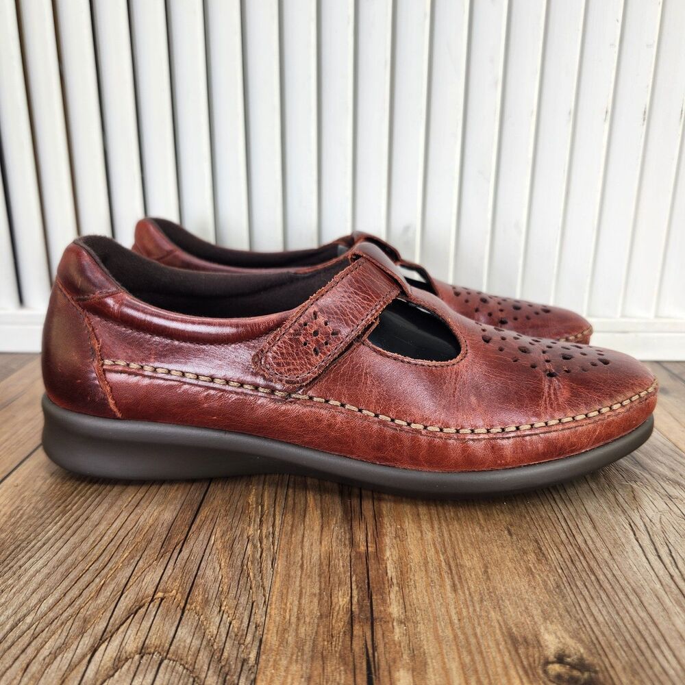 SAS Willow Comfort Shoes Womens 8.5M Chestnut Brown Perforated Leather Mary Jane